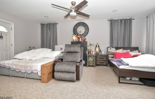 84 Morris Ave, West Milford Lakes NJ  07480-1121 exterior