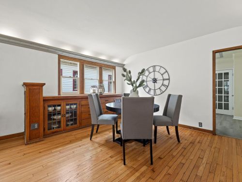 3051 52, Milwaukee WI 53219-4518 exterior