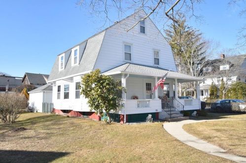 27 Hawley Ave, Warwick, RI 02889-2629