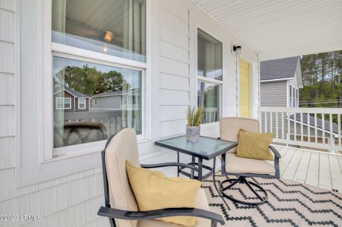 23 Island Breeze Ln, Beaufort SC  29907-1679 exterior