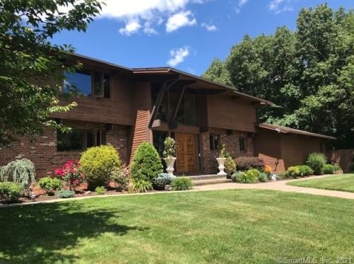 181 Maltby Ln, Wallingford CT  06492-5531 exterior