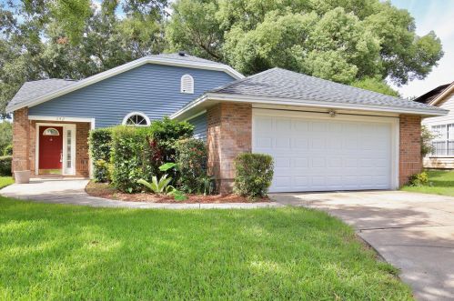 642 Berks Ct, Orlando, FL 32835-5737
