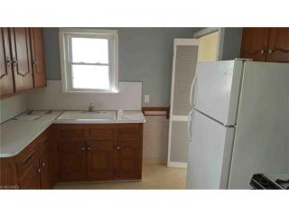 15906 Turney Rd, Cleveland OH  44137-4858 exterior