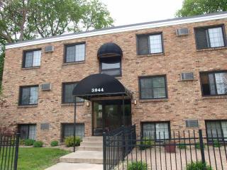 3844 Nicollet Ave, Minneapolis, MN 55409-1367