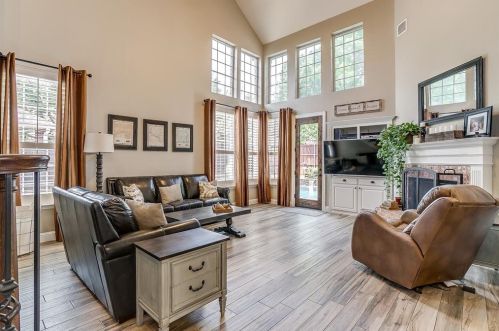 3133 Myrtice Dr, Lewisville TX  75022-0968 exterior