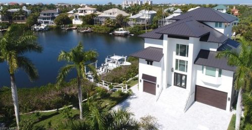 195 Bayfront Dr, Bonita Springs, FL 34134-8804