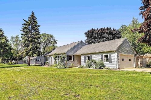 2050 Kassner Dr, Green Bay, WI 54304-4418
