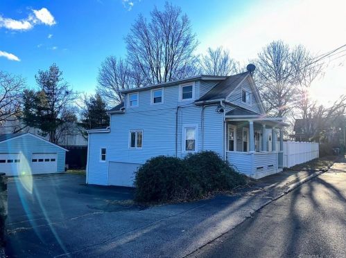 60 Maple St, Norwich, CT 06360-5408