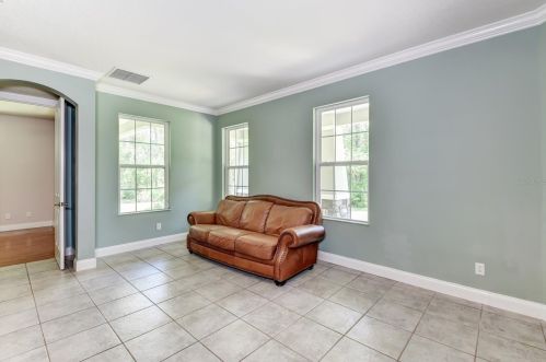 835 Hadden Ln, Deltona, FL 32738-1067