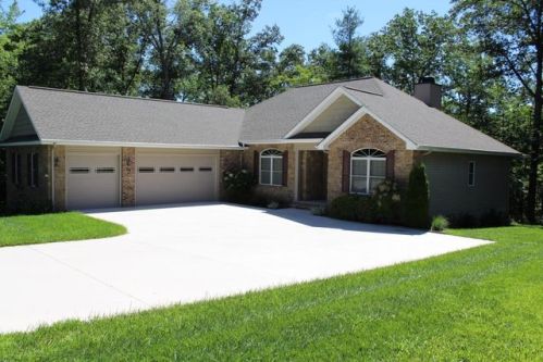 20 Thames Ter, Crossville, TN 38558-6896