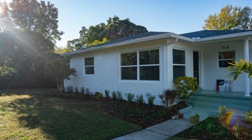 7116 Date Palm Ave, Saint Petersburg FL  33707-2013 exterior