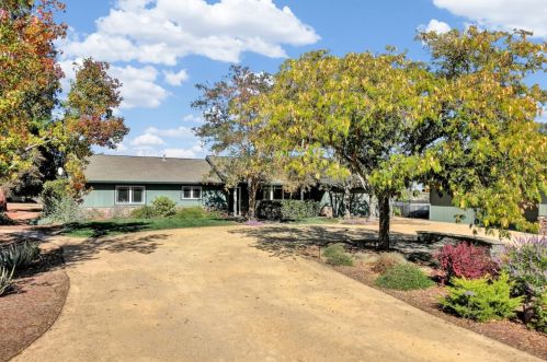 26804 Via Robles, Winters, CA 95694-9012