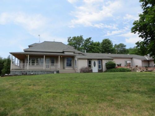 3311 270th St, Logan, IA 51546-5018