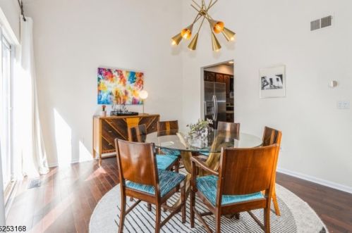 11 Poplar Ln, Morristown NJ  07960-6769 exterior