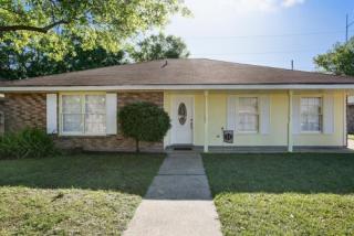 30 Grandbay Ct, Kenner, LA 70065-2479