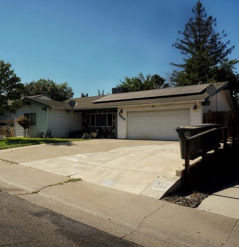 7023 Brayton Ave, Citrus Heights, CA 95621-6410