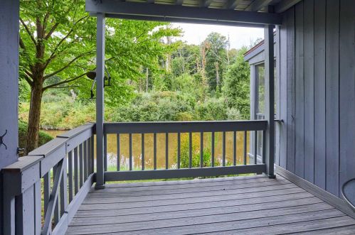 37 North Loop, Rhinebeck NY  12572-1921 exterior