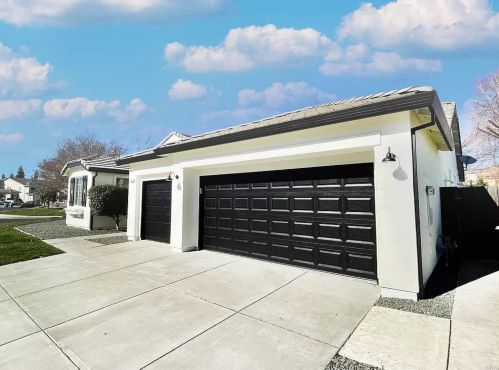 1140 Revelle Dr, Liberty Farms, CA 95620-4813