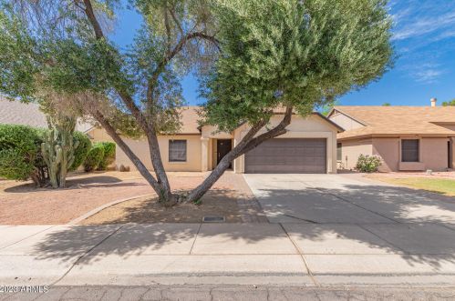 10118 Reade Ave, Glendale, AZ 85307-4116