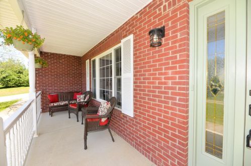 6064 Middleboro Rd, Blanchester, OH 45107-8448