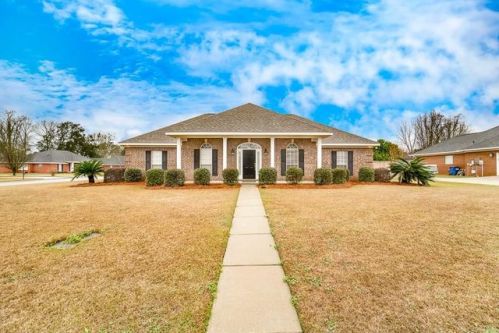 1184 Wakefield Dr, Mobile, AL 36695-8587