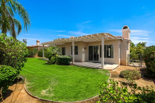 43563 Corte Del Oro, La Quinta CA  92253-4073 exterior