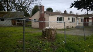 9228 38th Ave, Seattle, WA 98118-4821