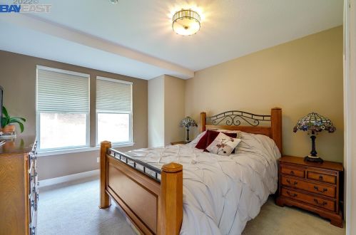 8765 Wild Iris Dr, Gilroy CA  95020-7935 exterior