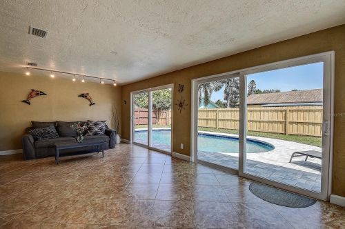 2579 60th Ave, Saint Petersburg FL  33712-5219 exterior