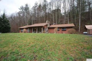 735 Hidden Valley Rd, Gatlinburg, TN 37738-5246