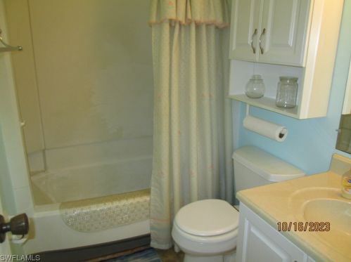 25 Dawn Flower Cir, Lehigh Acres FL 33936-7356 exterior