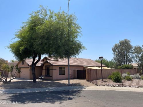3011 Colonial Pl, Chandler, AZ 85249-9116