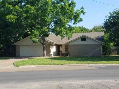 915 Tyler St, Fallon, TX 76667-3486
