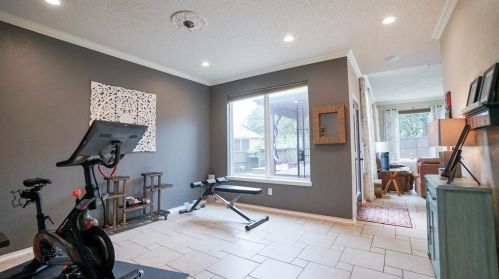 2506 Great Bear Ln, Denton TX  76210-2909 exterior