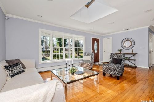 263 Lower Rocky Point Rd, Miller Place NY  11764-1650 exterior