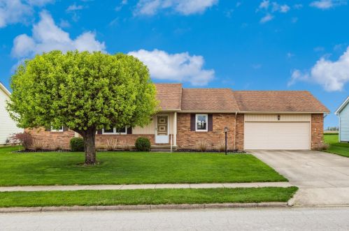 391 Waverly Ave, Washington Ch OH  43160-2464 exterior