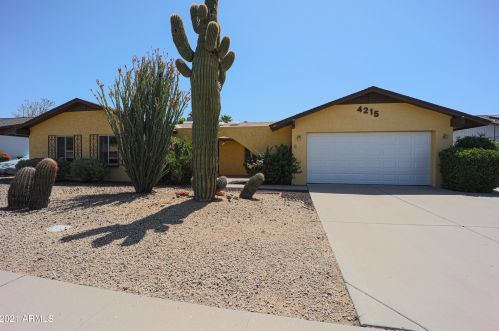 4215 Angela Dr, Glendale, AZ 85308-2903