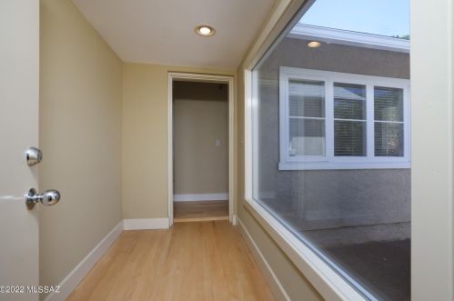 1042 3 Ave, Tucson AZ  85705-7472 exterior