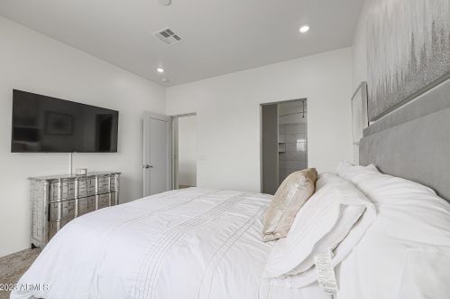 1708 5th St, Phoenix AZ  85004-2846 exterior