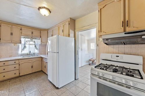 409 10th St, Santa Paula CA  93060-2123 exterior