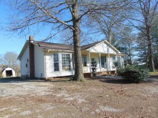 156 Treetop Trl, Lawrenceburg, TN 38464-7366