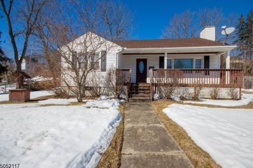 41 Main St, Wantage NJ  07461-2306 exterior