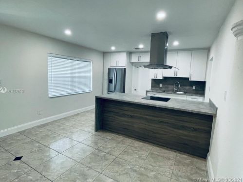 6441 19th St, Hollywood FL  33023-2116 exterior