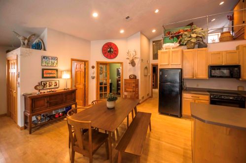 445 Main St, Waukesha, WI 53186-5029