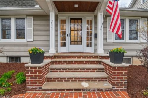 711 Westfield Ave, Westfield, NJ 07090-3324