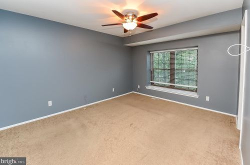 502 Essex Ct, West Deptford NJ  08051-2027 exterior