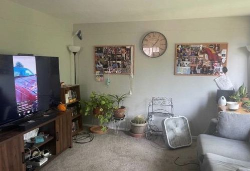 12 Alice St, Pittsburgh, PA 15205-2802