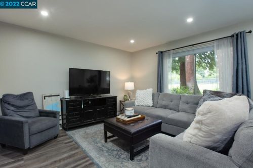 476 Sycamore Cir, Danville, CA 94526-4237