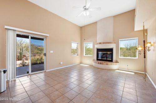 5951 Calle Agua Verde, Tucson, AZ 85750-1960