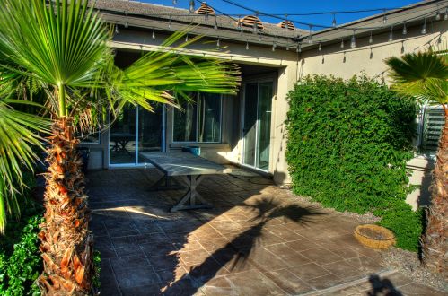 43708 Parkway Esplanade, La Quinta CA  92253-4099 exterior